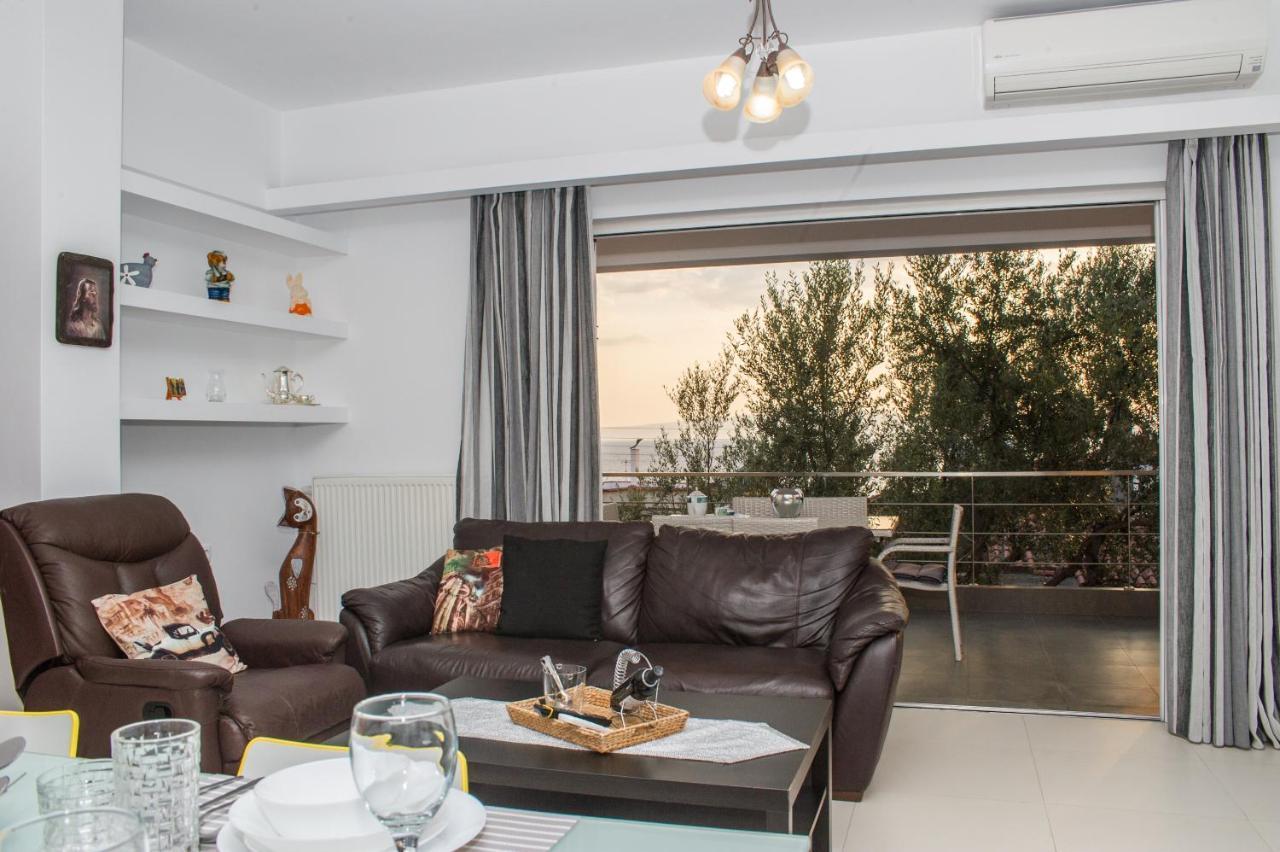 Apartment Nina's Villa, Cosy Seaview Retreat
